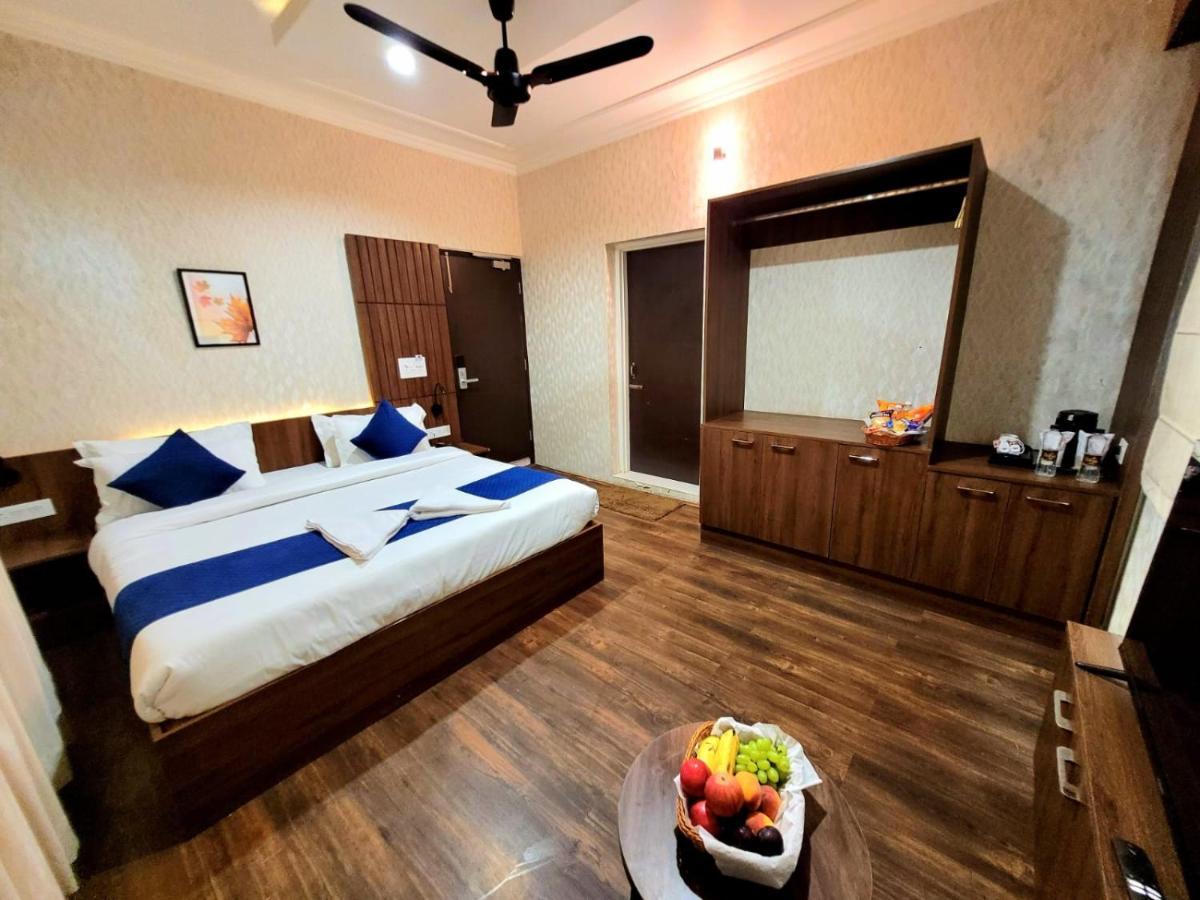 Hotel Royal Plaza Srīnagar Exteriér fotografie