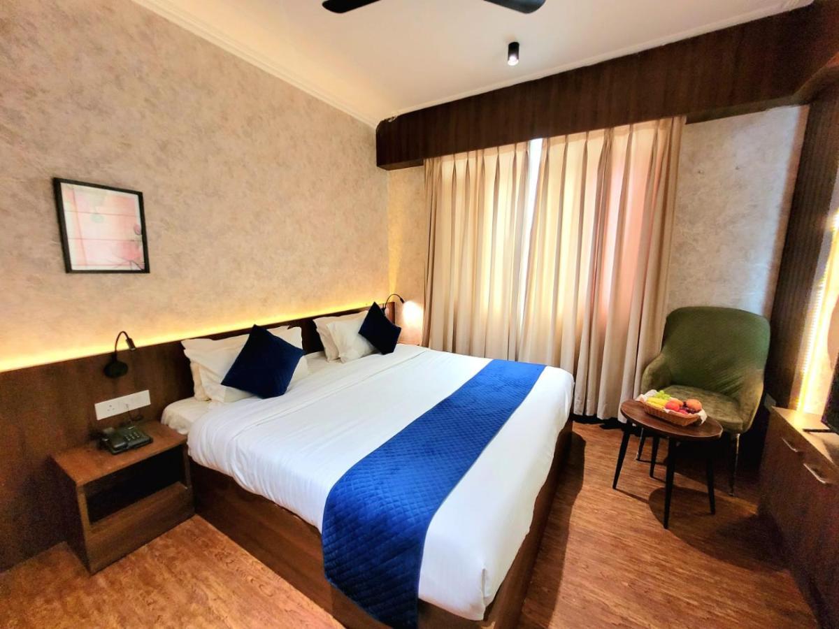Hotel Royal Plaza Srīnagar Exteriér fotografie